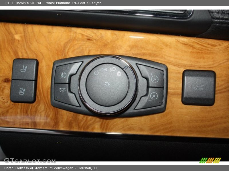 White Platinum Tri-Coat / Canyon 2013 Lincoln MKX FWD
