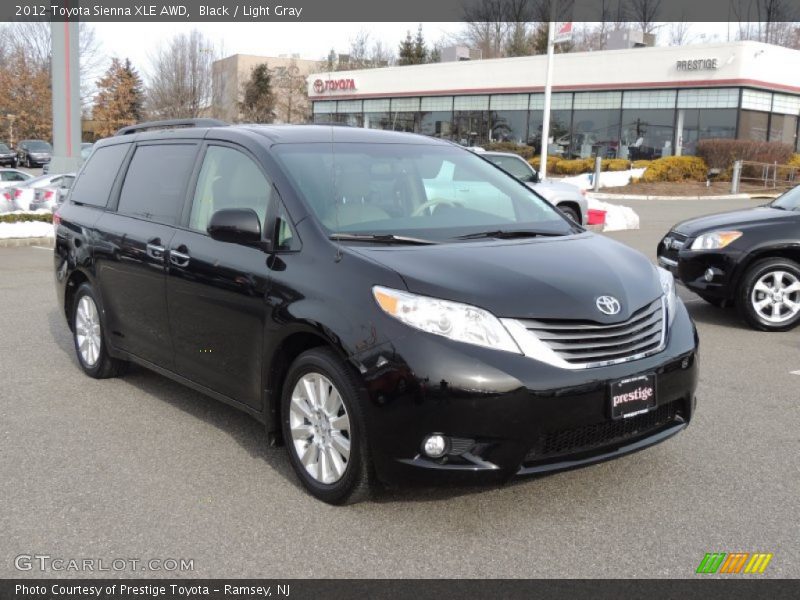 Black / Light Gray 2012 Toyota Sienna XLE AWD