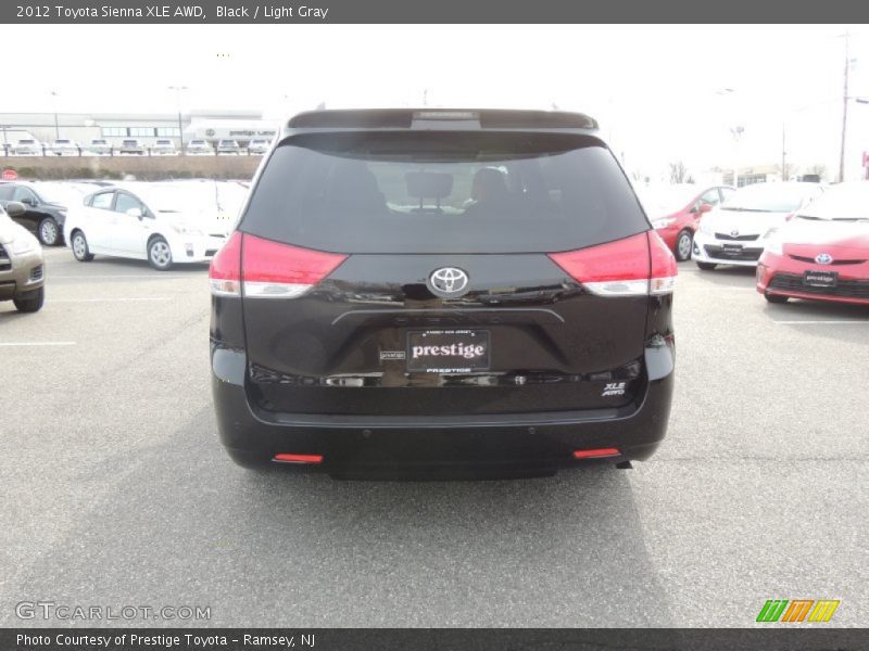 Black / Light Gray 2012 Toyota Sienna XLE AWD