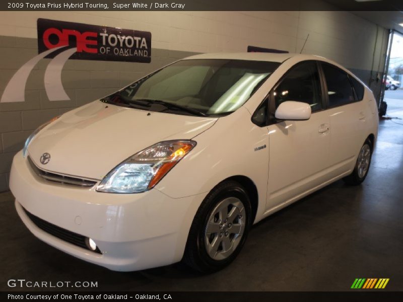 Super White / Dark Gray 2009 Toyota Prius Hybrid Touring