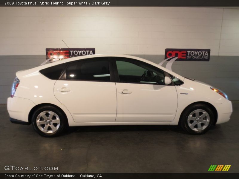 Super White / Dark Gray 2009 Toyota Prius Hybrid Touring