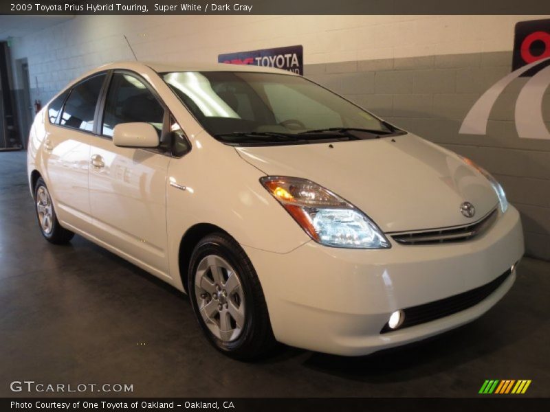 Super White / Dark Gray 2009 Toyota Prius Hybrid Touring