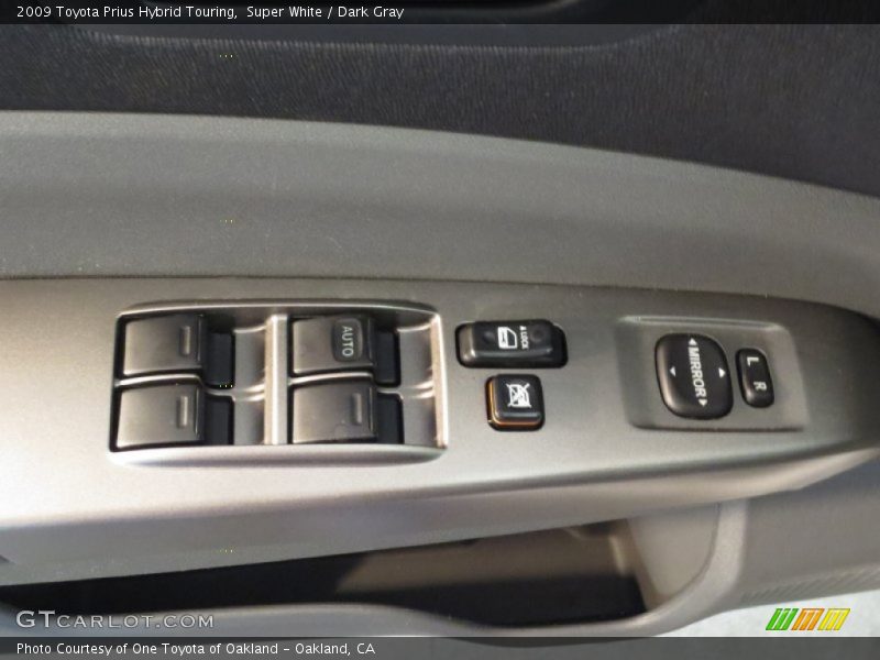 Super White / Dark Gray 2009 Toyota Prius Hybrid Touring