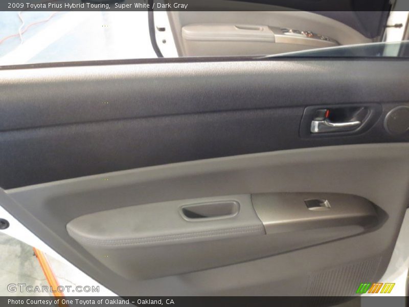 Super White / Dark Gray 2009 Toyota Prius Hybrid Touring