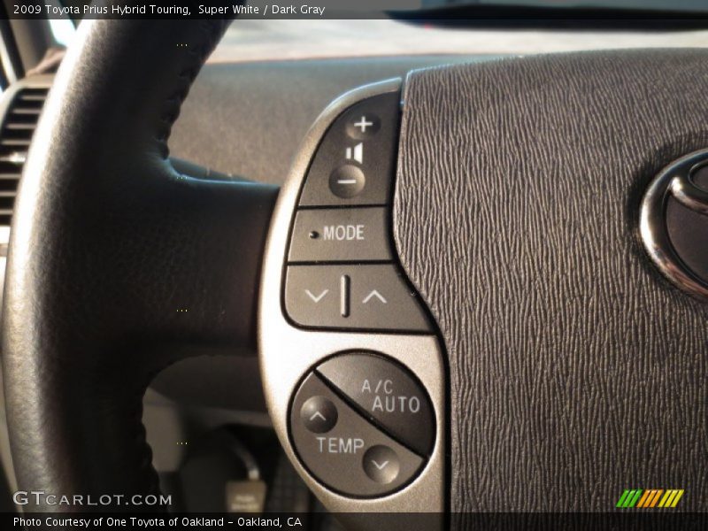 Super White / Dark Gray 2009 Toyota Prius Hybrid Touring