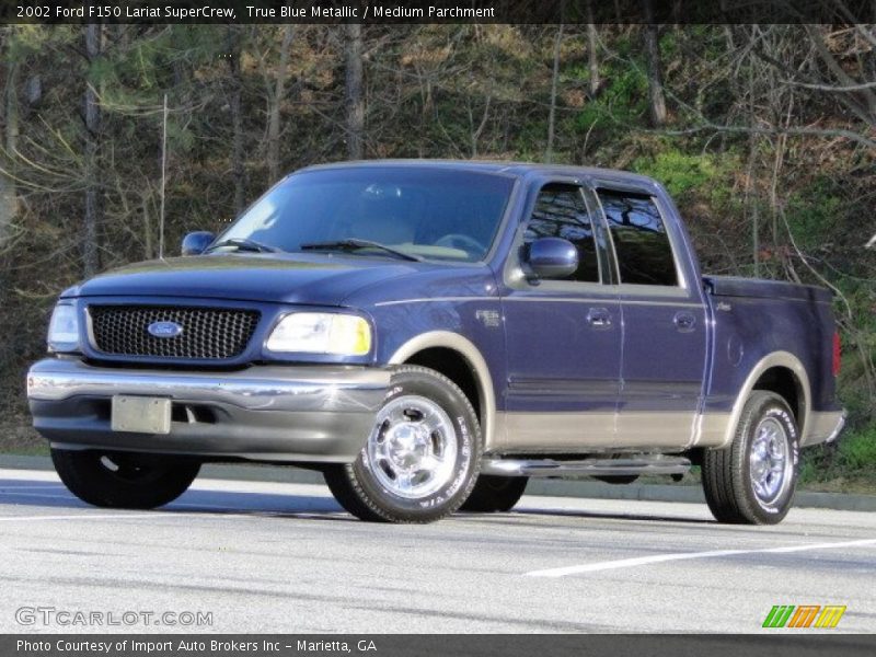 True Blue Metallic / Medium Parchment 2002 Ford F150 Lariat SuperCrew