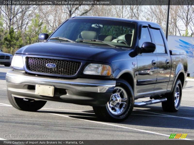 True Blue Metallic / Medium Parchment 2002 Ford F150 Lariat SuperCrew