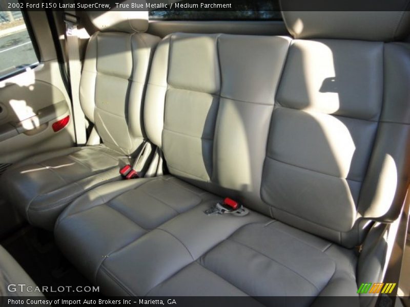 True Blue Metallic / Medium Parchment 2002 Ford F150 Lariat SuperCrew