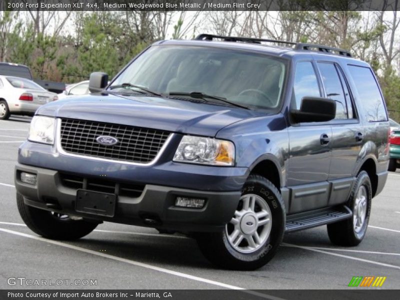 Medium Wedgewood Blue Metallic / Medium Flint Grey 2006 Ford Expedition XLT 4x4