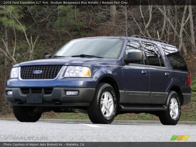 Medium Wedgewood Blue Metallic / Medium Flint Grey 2006 Ford Expedition XLT 4x4