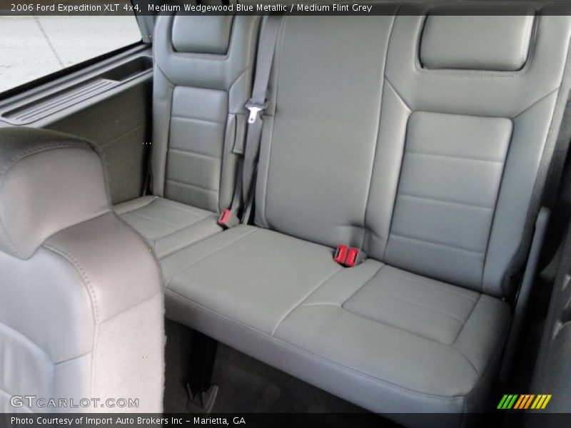 Rear Seat of 2006 Expedition XLT 4x4