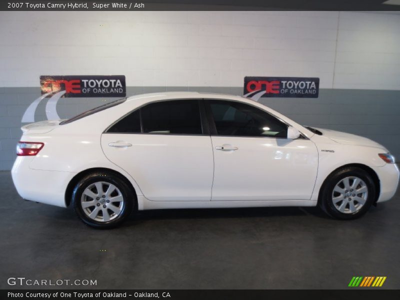 Super White / Ash 2007 Toyota Camry Hybrid