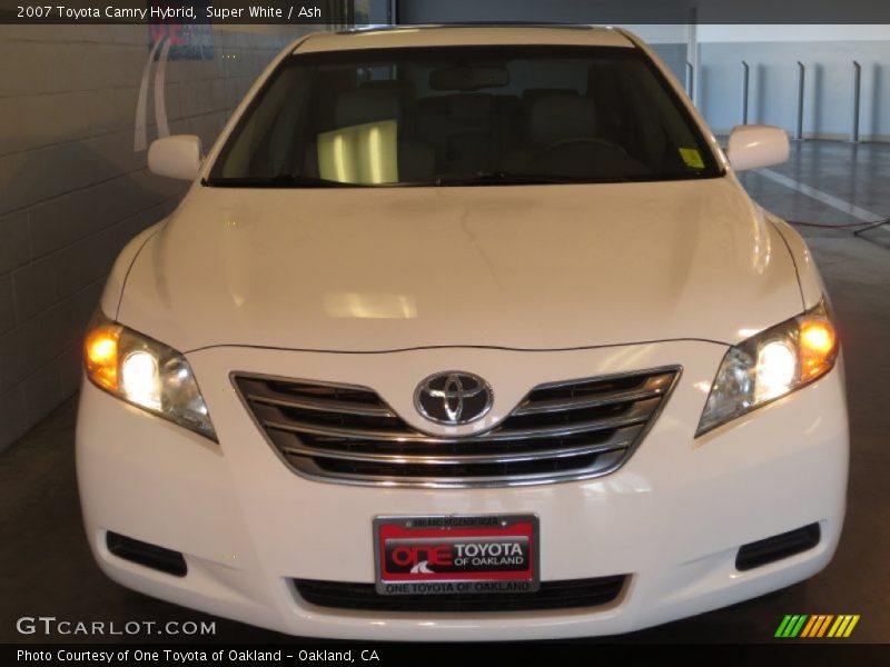 Super White / Ash 2007 Toyota Camry Hybrid
