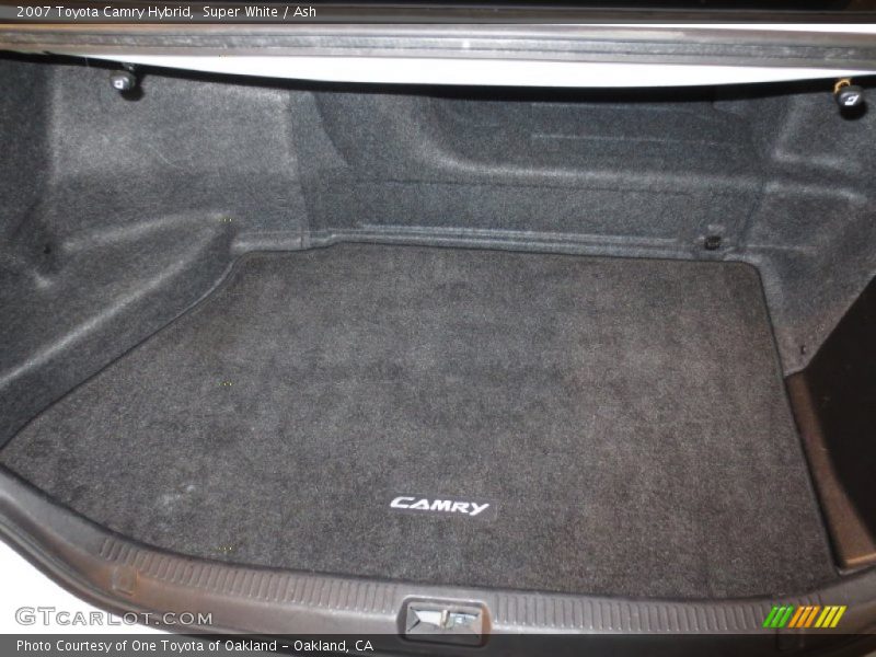 Super White / Ash 2007 Toyota Camry Hybrid