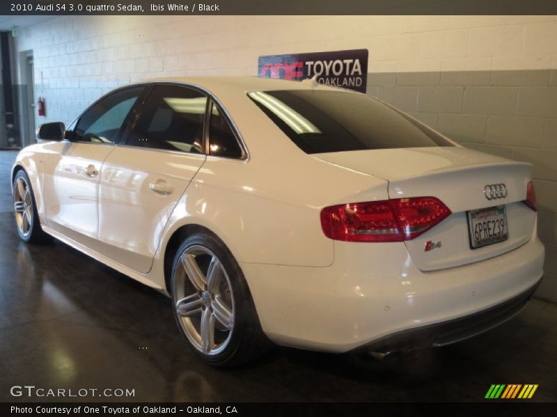 Ibis White / Black 2010 Audi S4 3.0 quattro Sedan