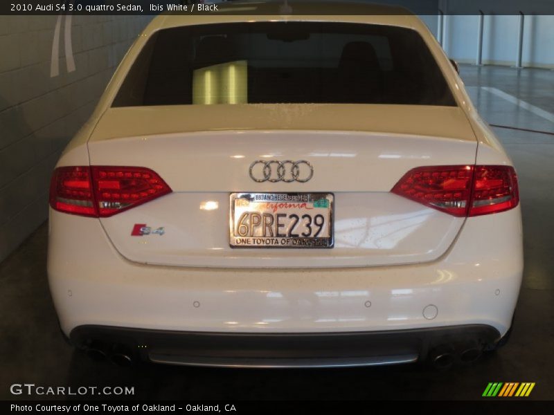 Ibis White / Black 2010 Audi S4 3.0 quattro Sedan