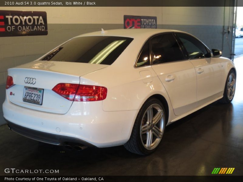 Ibis White / Black 2010 Audi S4 3.0 quattro Sedan