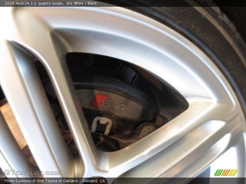 Ibis White / Black 2010 Audi S4 3.0 quattro Sedan
