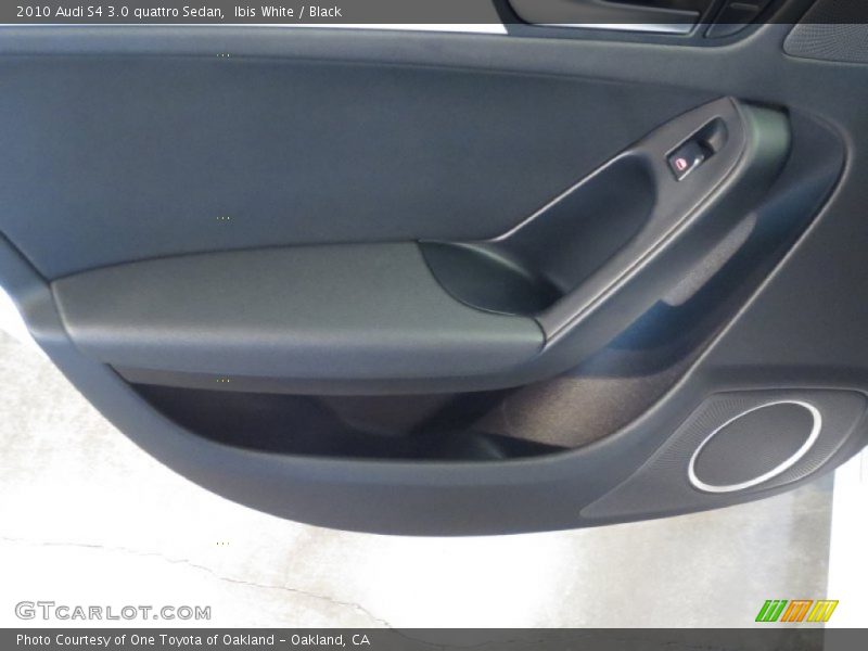 Ibis White / Black 2010 Audi S4 3.0 quattro Sedan