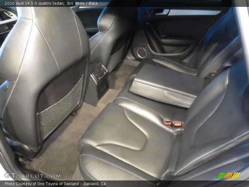 Ibis White / Black 2010 Audi S4 3.0 quattro Sedan