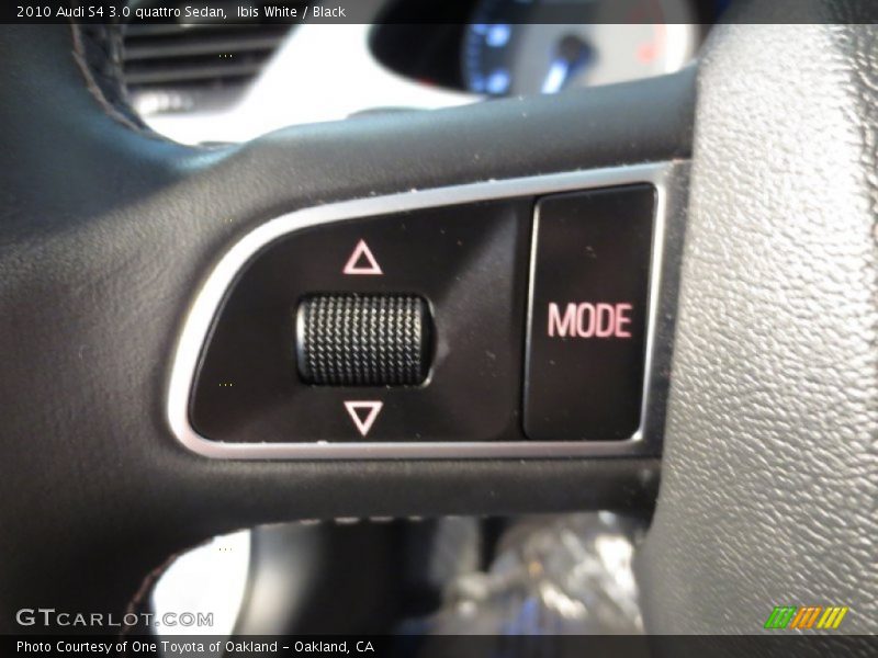 Ibis White / Black 2010 Audi S4 3.0 quattro Sedan