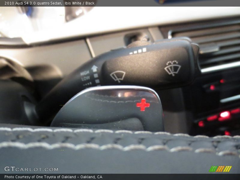 Ibis White / Black 2010 Audi S4 3.0 quattro Sedan
