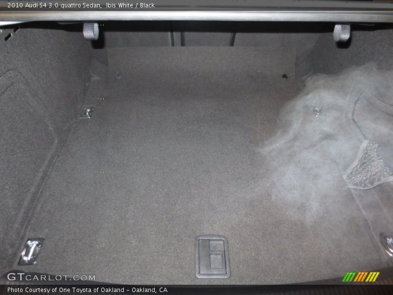 Ibis White / Black 2010 Audi S4 3.0 quattro Sedan