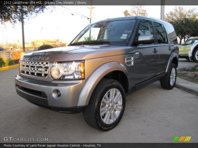 Front 3/4 View of 2012 LR4 HSE