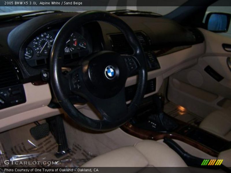 Alpine White / Sand Beige 2005 BMW X5 3.0i