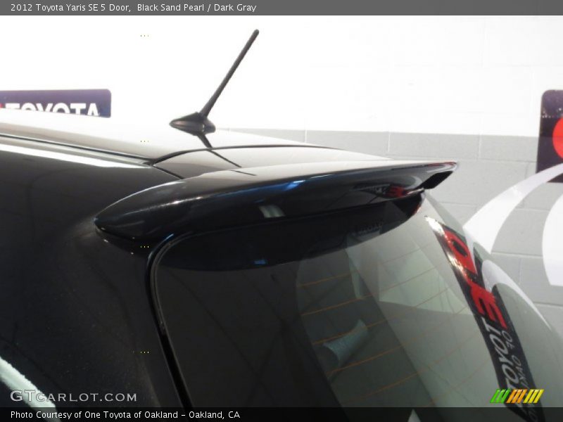 Black Sand Pearl / Dark Gray 2012 Toyota Yaris SE 5 Door