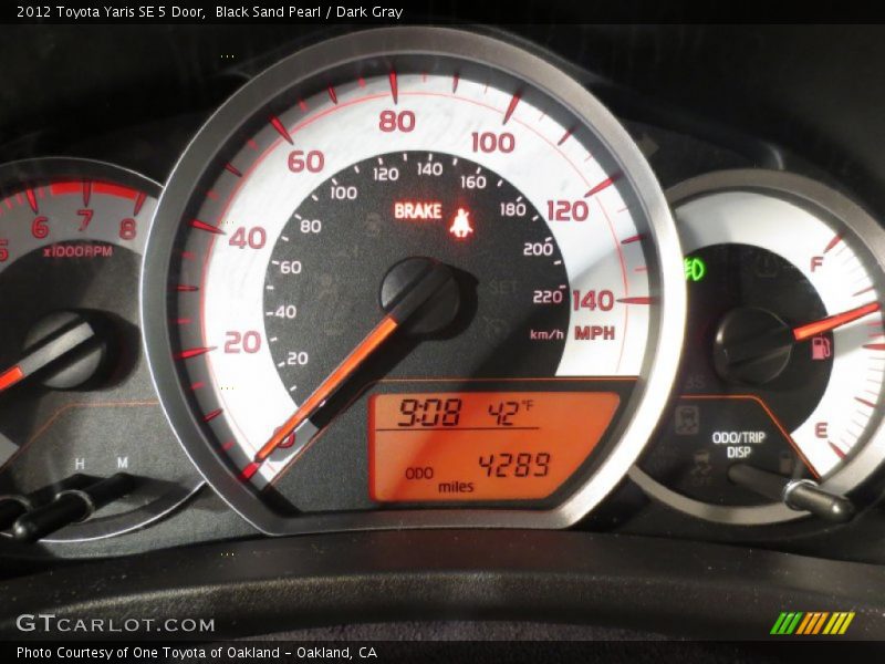 Black Sand Pearl / Dark Gray 2012 Toyota Yaris SE 5 Door