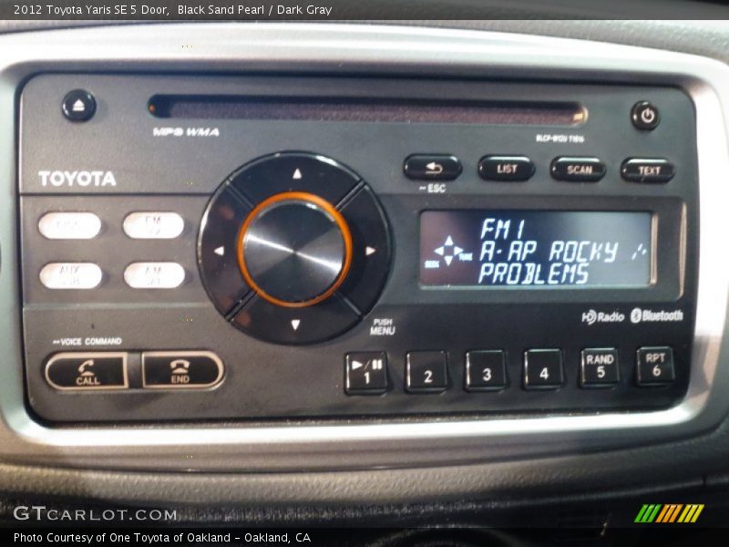Black Sand Pearl / Dark Gray 2012 Toyota Yaris SE 5 Door