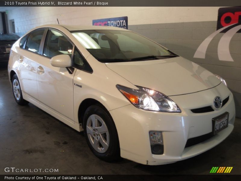 Blizzard White Pearl / Bisque 2010 Toyota Prius Hybrid IV