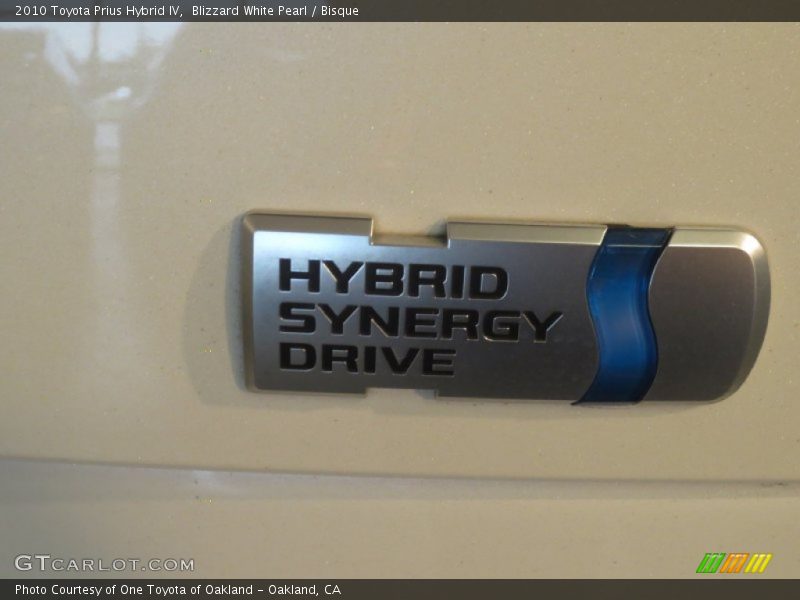 Blizzard White Pearl / Bisque 2010 Toyota Prius Hybrid IV