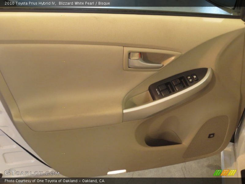 Blizzard White Pearl / Bisque 2010 Toyota Prius Hybrid IV