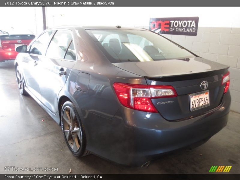 Magnetic Gray Metallic / Black/Ash 2012 Toyota Camry SE V6