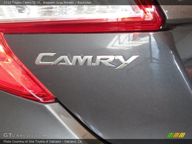 Magnetic Gray Metallic / Black/Ash 2012 Toyota Camry SE V6