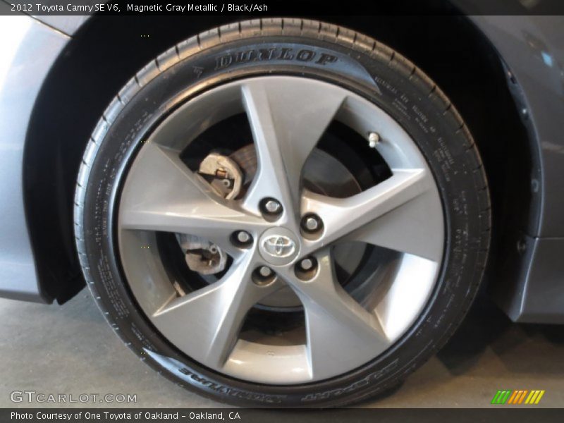 Magnetic Gray Metallic / Black/Ash 2012 Toyota Camry SE V6
