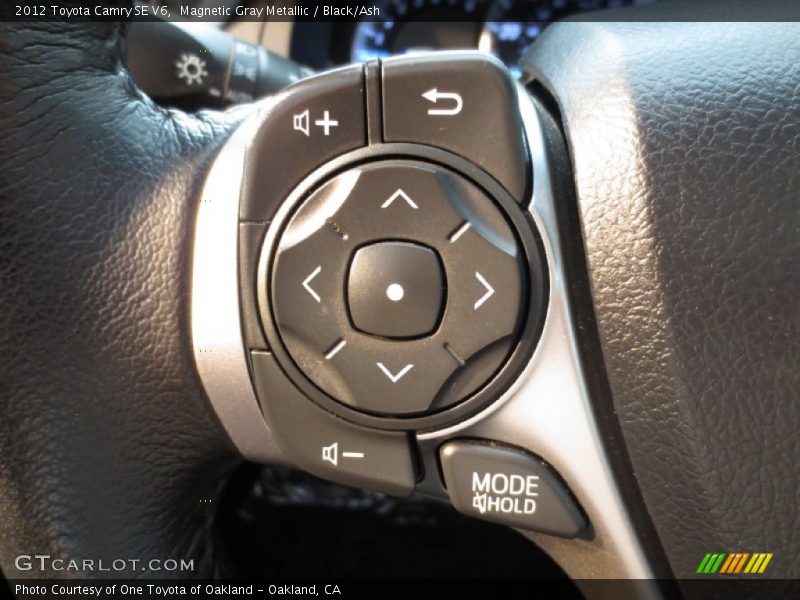 Magnetic Gray Metallic / Black/Ash 2012 Toyota Camry SE V6