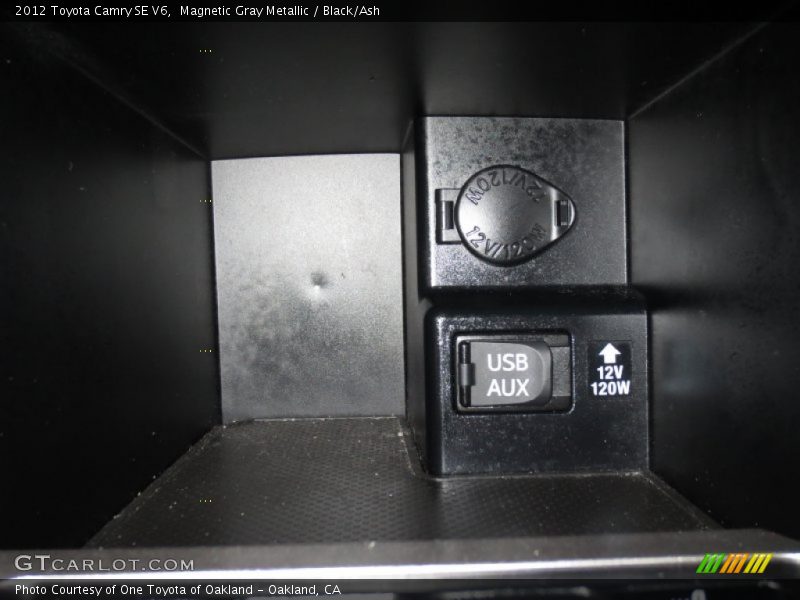Magnetic Gray Metallic / Black/Ash 2012 Toyota Camry SE V6