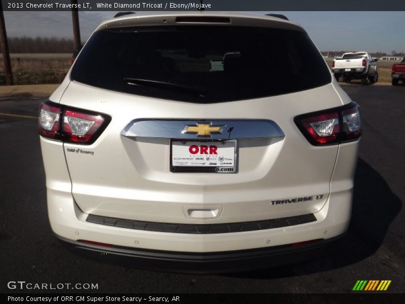 White Diamond Tricoat / Ebony/Mojave 2013 Chevrolet Traverse LT