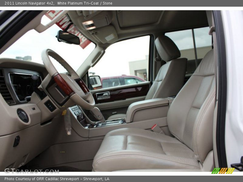 White Platinum Tri-Coat / Stone 2011 Lincoln Navigator 4x2