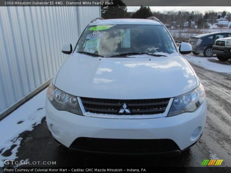 Diamond White Pearl / Black 2009 Mitsubishi Outlander ES 4WD