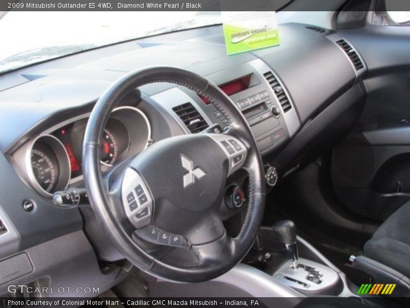 Diamond White Pearl / Black 2009 Mitsubishi Outlander ES 4WD