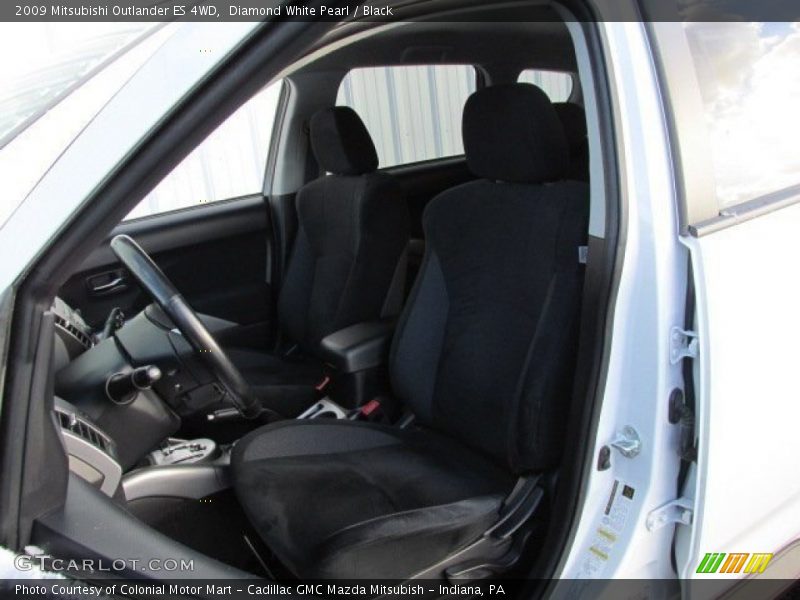 Diamond White Pearl / Black 2009 Mitsubishi Outlander ES 4WD