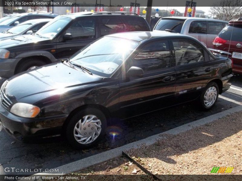 Black / Grey 2003 Kia Spectra Sedan