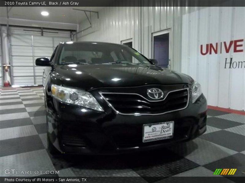 Black / Ash Gray 2010 Toyota Camry LE