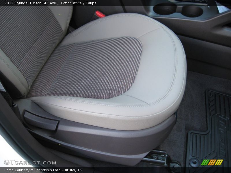 Cotton White / Taupe 2013 Hyundai Tucson GLS AWD