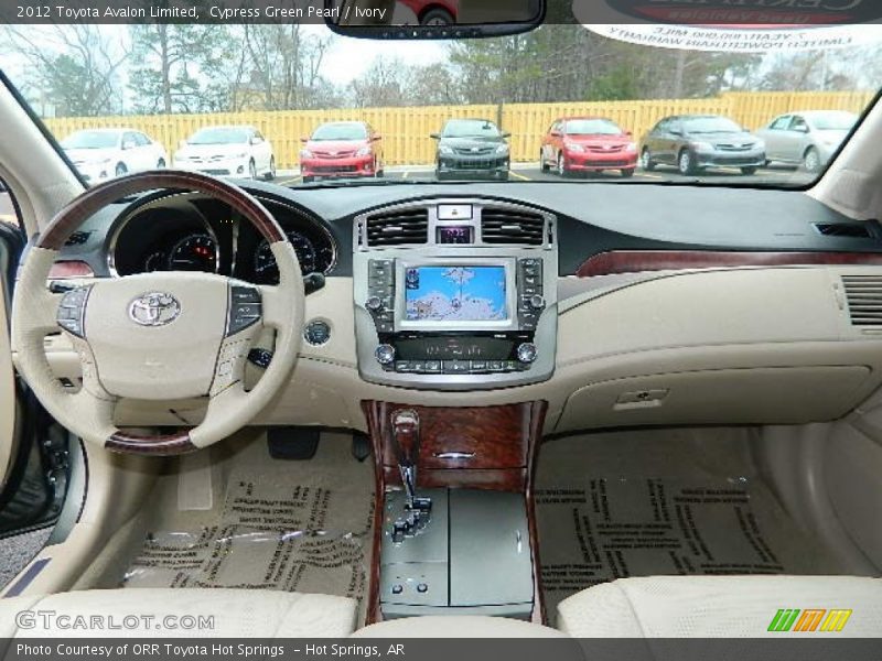 Cypress Green Pearl / Ivory 2012 Toyota Avalon Limited