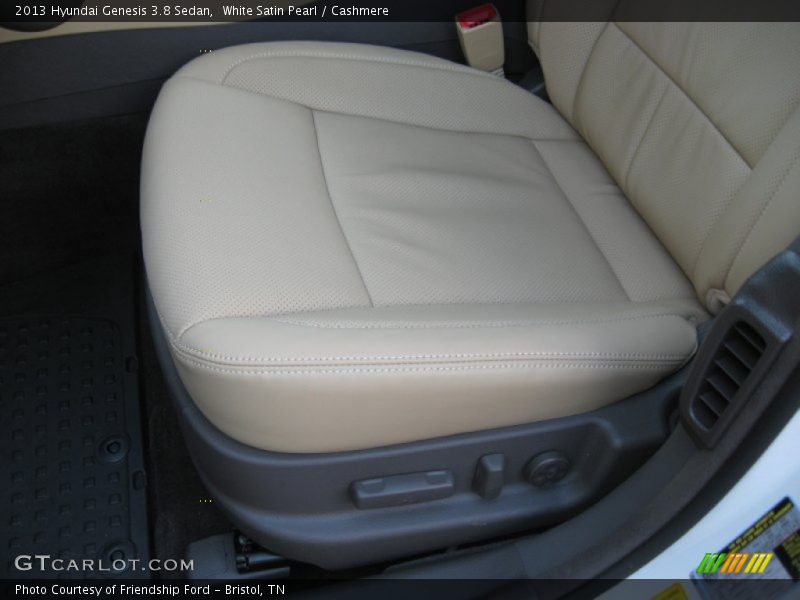 White Satin Pearl / Cashmere 2013 Hyundai Genesis 3.8 Sedan
